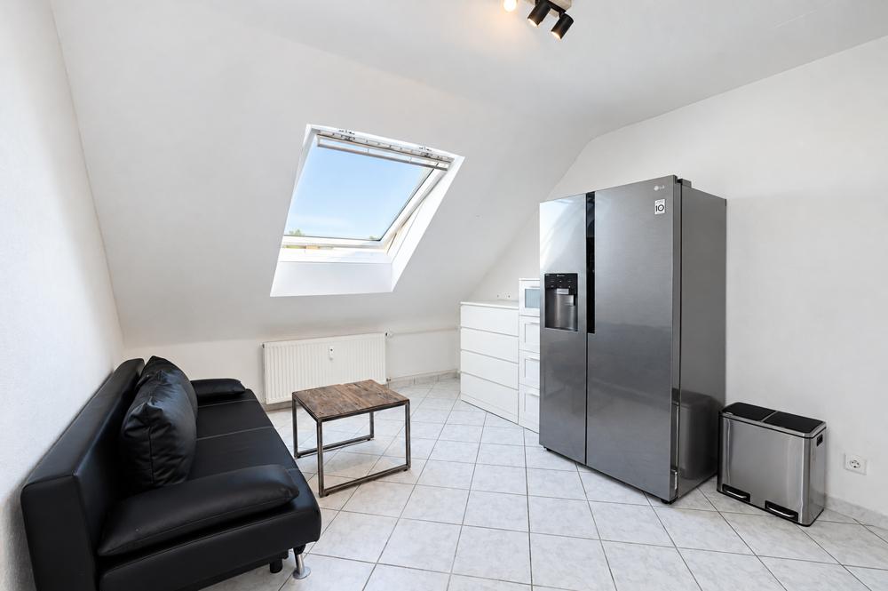 Cleveres Wohnkonzept: Lichtdurchflutete, möblierte 1,5-Zimmer-Wohnung mit optimalem Grundriss - Photo 1
