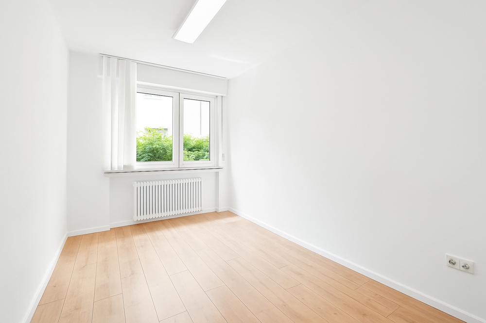 Büro 1