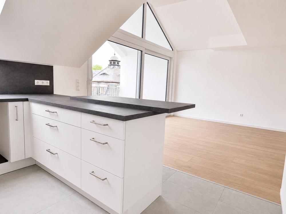 Neuwertige 3-Zimmer Penthouse Wohnung in Frankfurt Nied - Foto 3