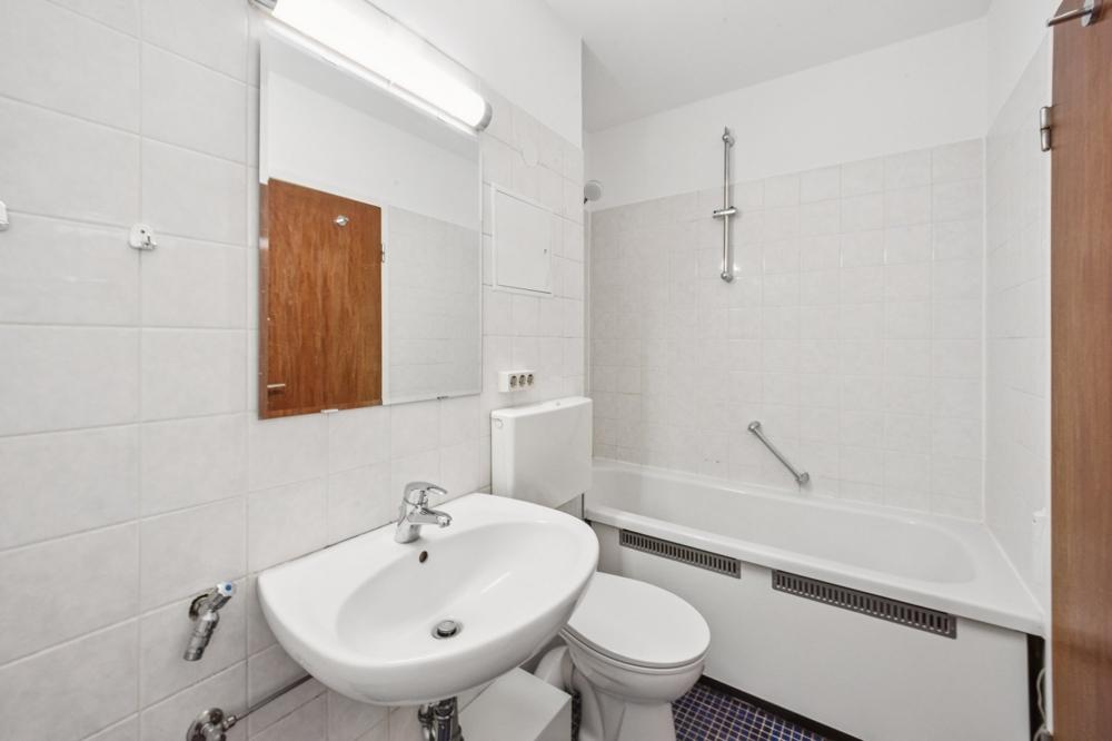 Badezimmer Ansicht 1