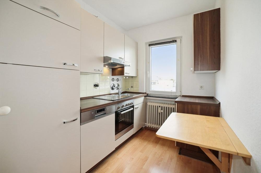 ++Lichtdurchflutete 2-Zimmer-Wohnung mit sonnigem Balkon, Einbauküche & PKW-Stellplatz++ - Photo 3