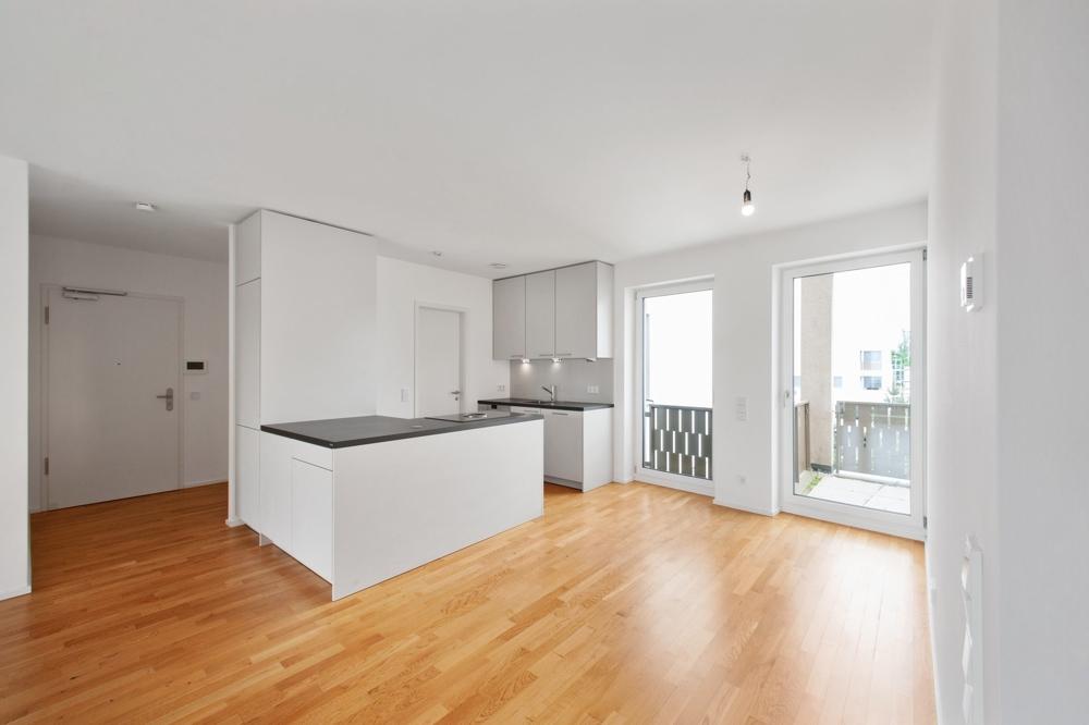 ++ Wohnen und Leben am Henninger Turm! 3-Zimmer-Wohnung mit Loggia und Balkon ++ - Photo 2