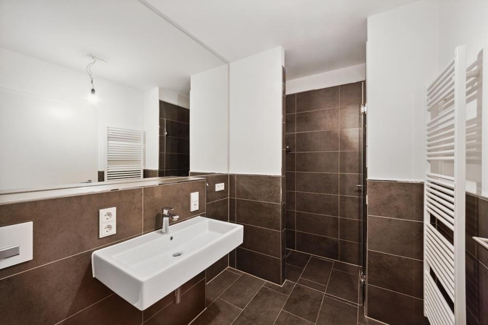 ++ Wohnen und Leben am Henninger Turm! 3-Zimmer-Wohnung mit Loggia und Balkon ++ - Photo 4