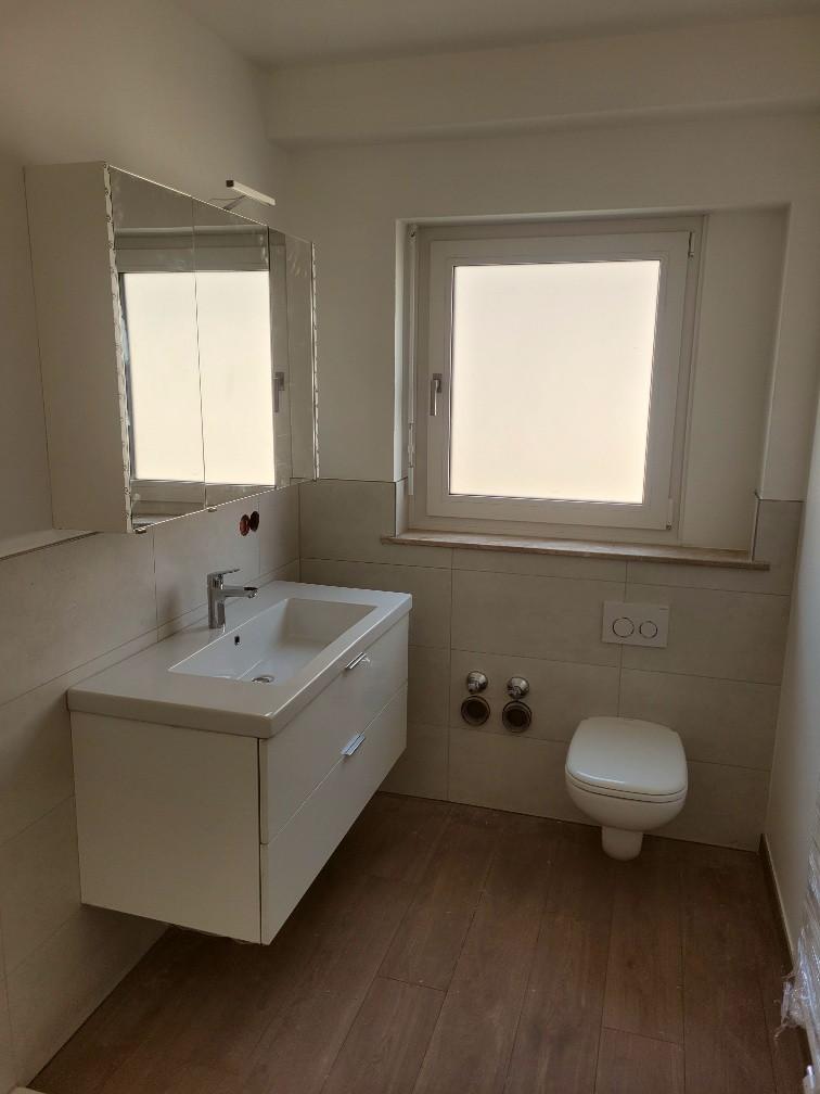 Neu sanierte schicke 3-Zimmer-Wohnung mit Balkon und Stellplatz in ruhiger Lage - Photo 4