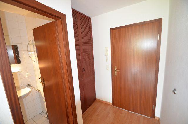 SCHÖNES GEMÜTLICHES TEILMÖBL. OBERGESCHOSS-APARTMENT MIT BALKON IN KLEINER WOHNEINHEIT IN UNI-NÄHE - Photo 5