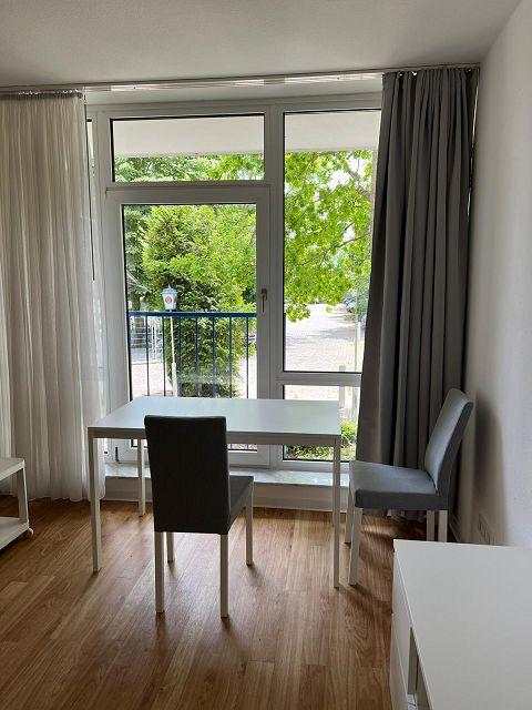 Studenten/Berufstätige - 1-Zimmer-Apt. möbliert mit Stellplatz - Bus gegenüber / Einkaufen ums Eck - Foto 1