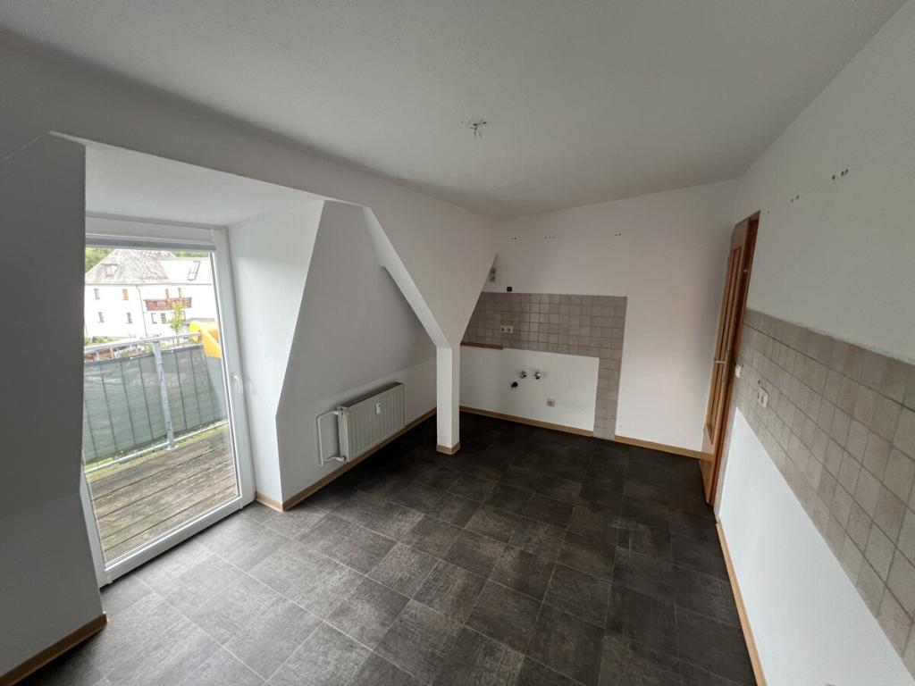 3-Zimmer-Dachgeschoss-Wohnung mit Balkon! - Foto 3