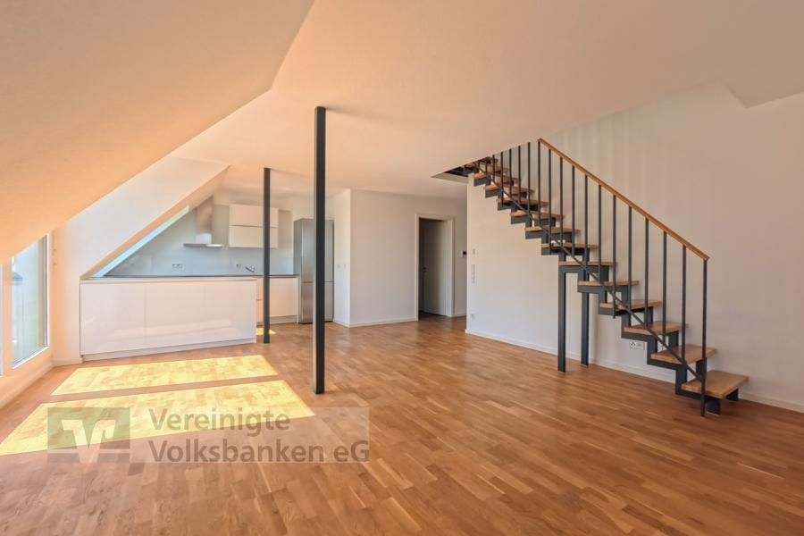 Maisonette-Dachgeschoss-Wohnung mit großer Dachterrasse! - Photo 1