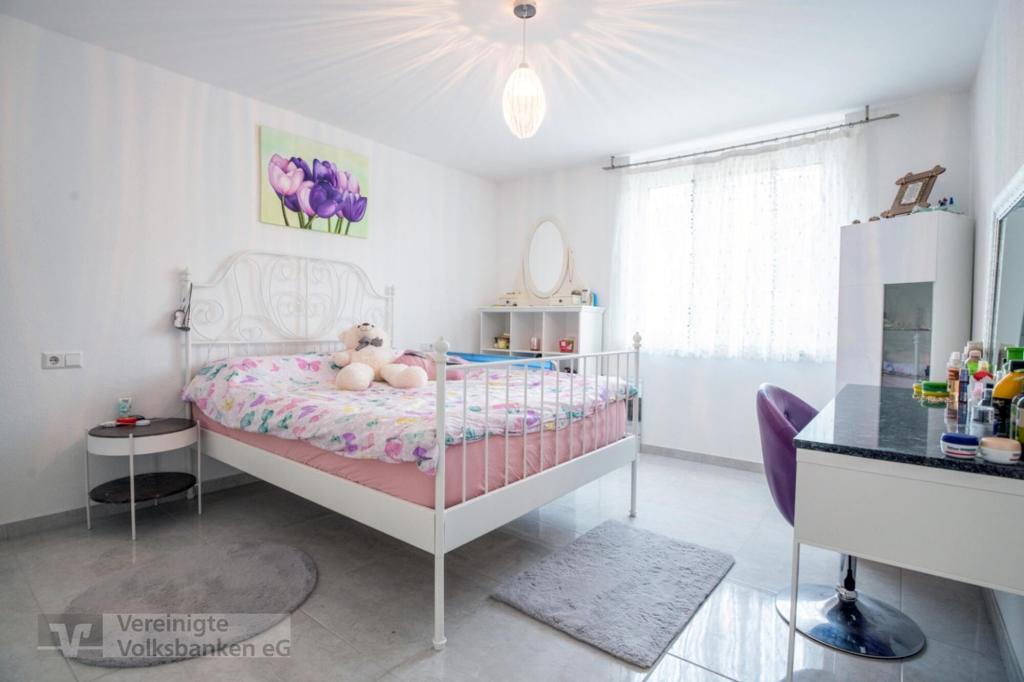Zimmer 2 OG