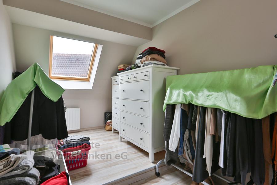 OG-Begehbarer Schrank