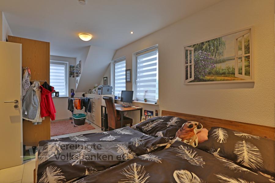 Schlafzimmer-OG-links