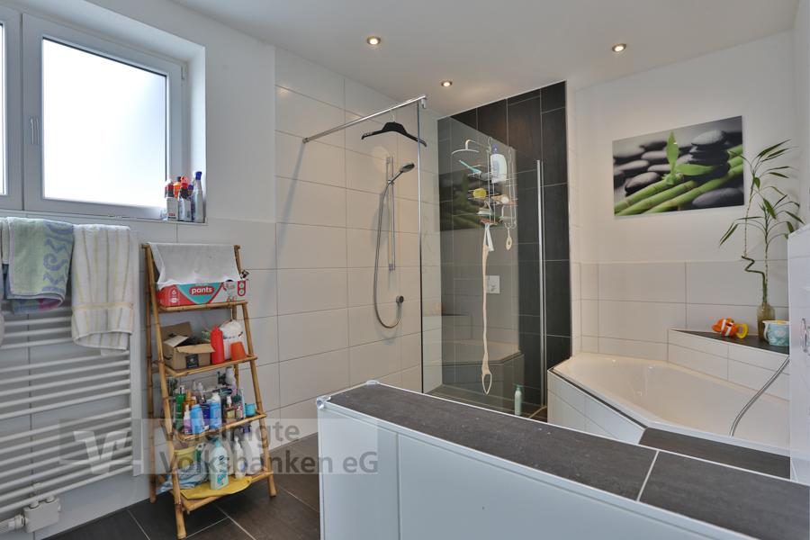Badezimmer-OG-Haupthaus