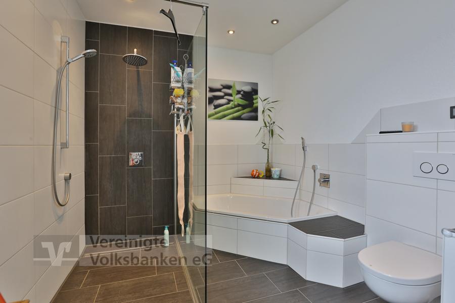 Badezimmer-OG-Haupthaus