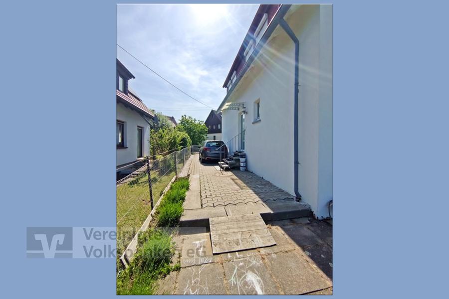 Einfamilienhaus in sonniger und grüner Lage mit großem Garten in Altdorf zu vermieten! - Photo 4