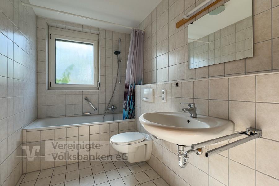 Schöne 2,5 ZI-Wohnung Nahe Bosch mit Stellplatz und Balkon - Photo 3