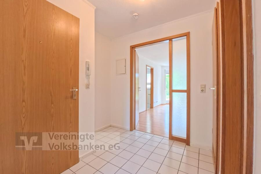 Schöne 2 Zi. Terrassenwohnung mit Garten und Autoabstellplatz in Böblingen zu vermieten - Photo 1