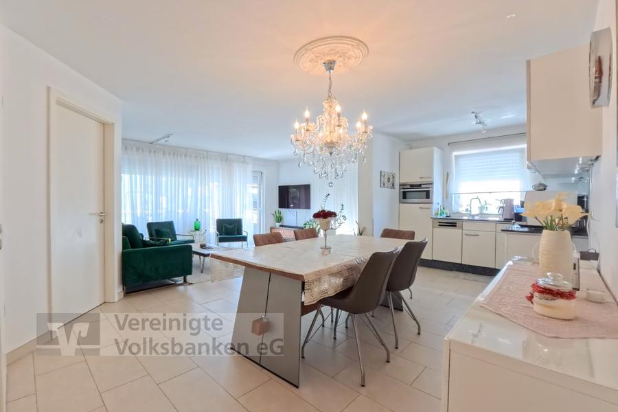 Exklusive Wohnung mit Balkon unterm Georgenberg-Reutlingen zu vermieten ! - Foto 2