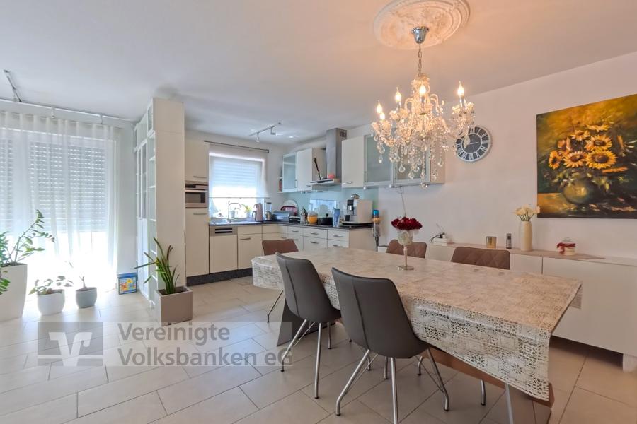 Exklusive Wohnung mit Balkon unterm Georgenberg-Reutlingen zu vermieten ! - Foto 3