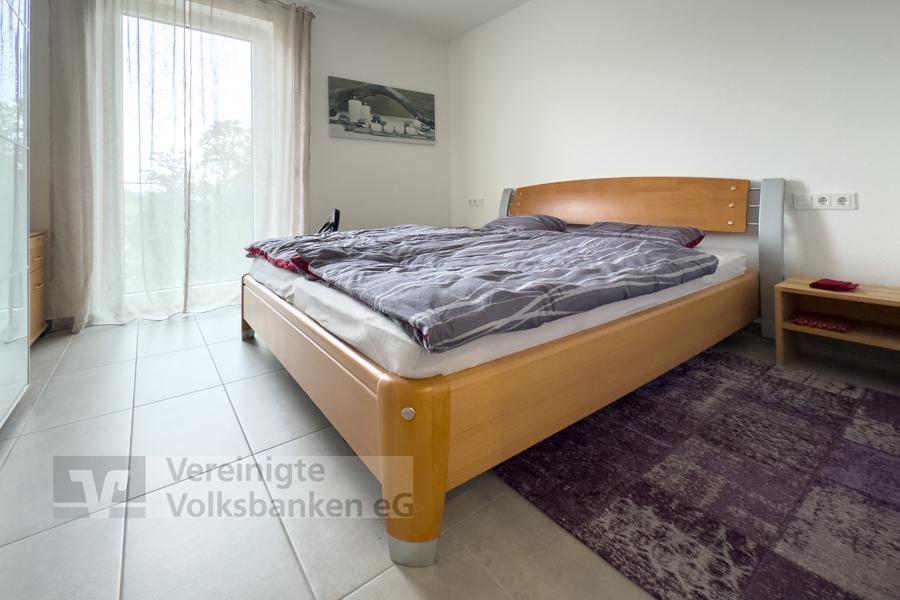 Möblierte neuwertige Wohnung mit Aufzug nähe Bosch zu vermieten! - Foto 2