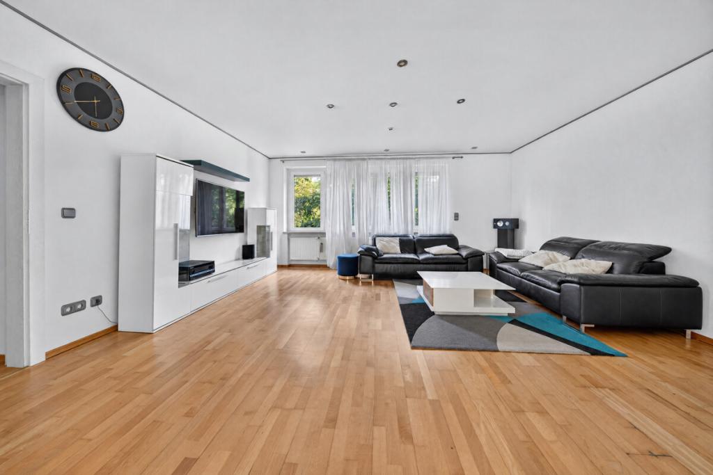 Drei-Zimmer-Wohnung mit zwei zusätzlichen Hobbyräumen und Balkon in Kriegshaber - Photo 1