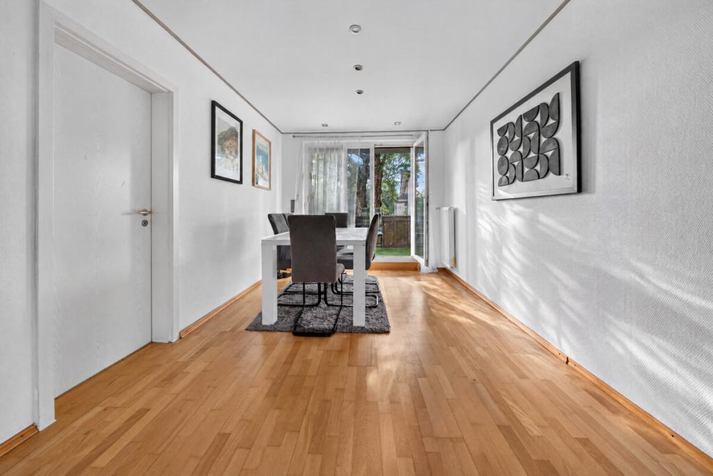 Drei-Zimmer-Wohnung mit zwei zusätzlichen Hobbyräumen und Balkon in Kriegshaber - Photo 2