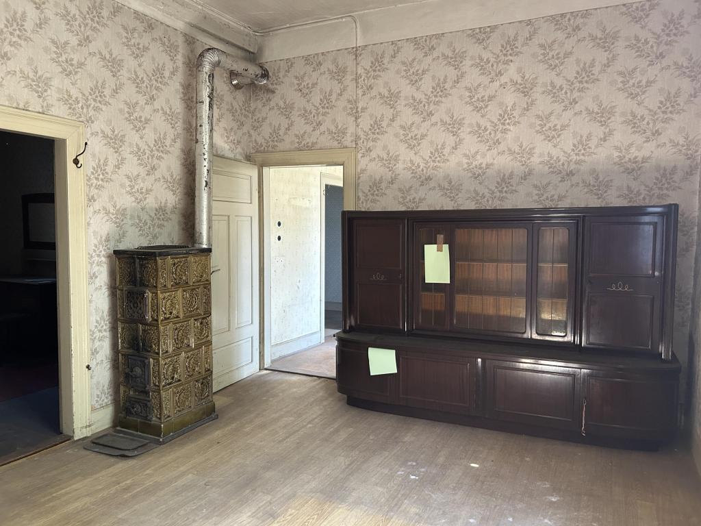2. Wohnhaus Zimmer 3 mit Zugang zu Zimmer 4