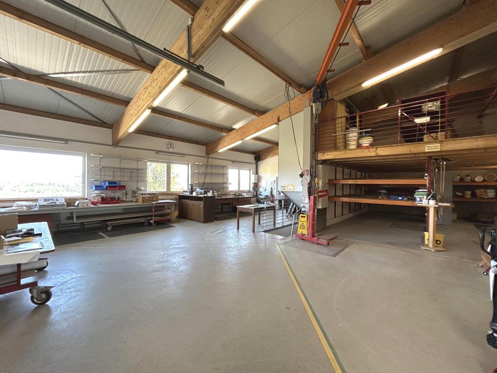 Gewerbehalle