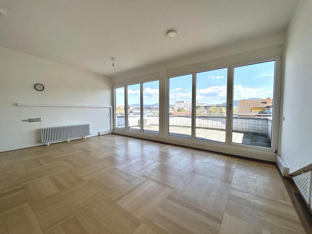 Großraumbüro Blick Terrasse