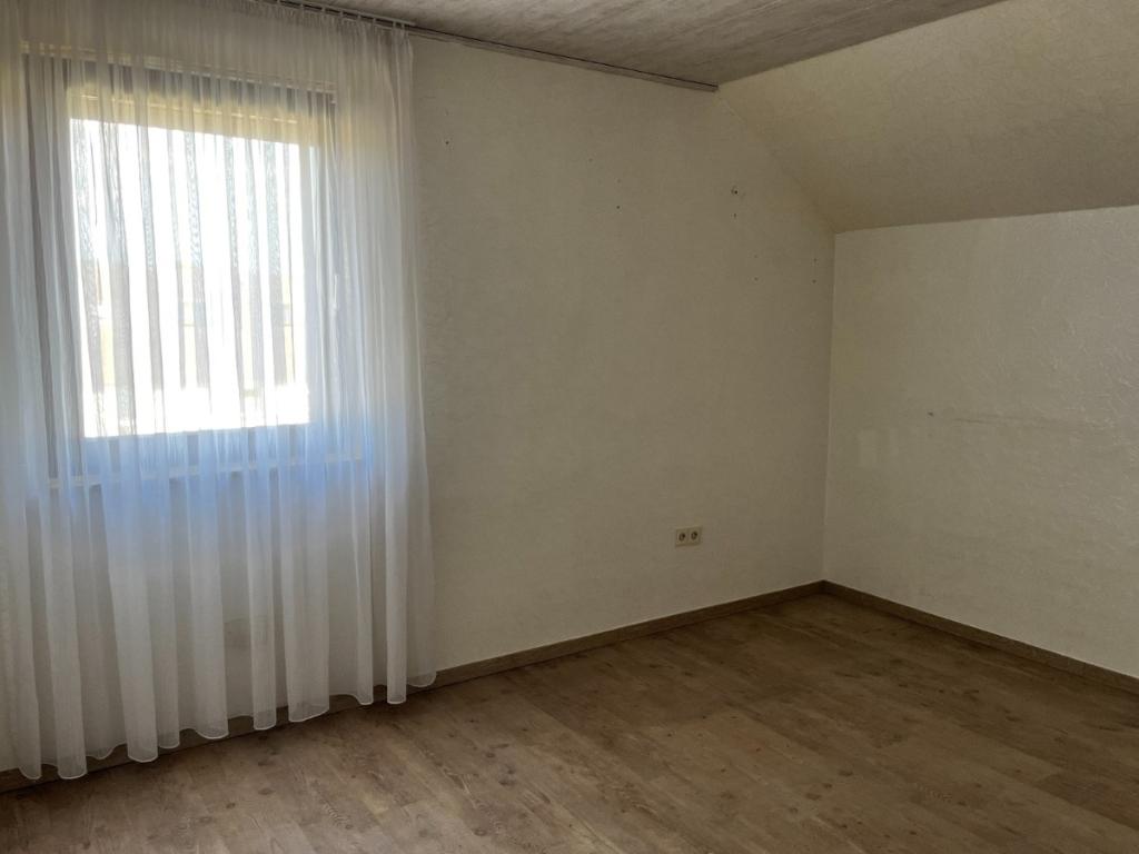 Schlafzimmer (2)