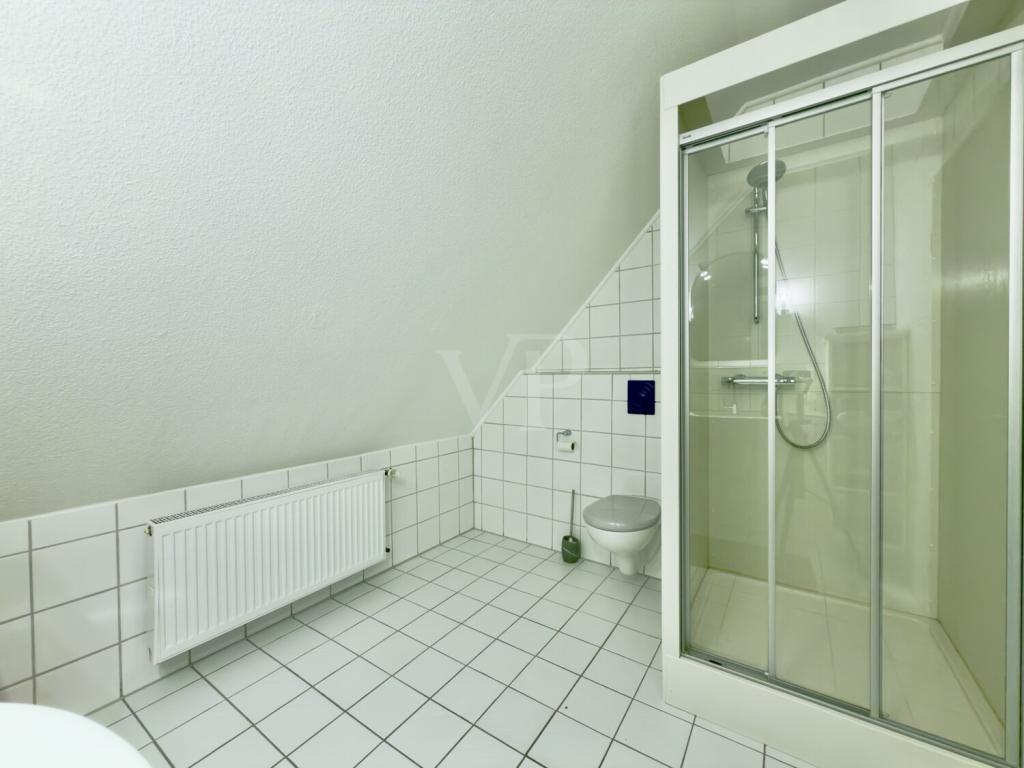 Wohnen im Grünen: Großzügiges Einfamilienhaus in ruhiger Feldrandlage - Photo 5