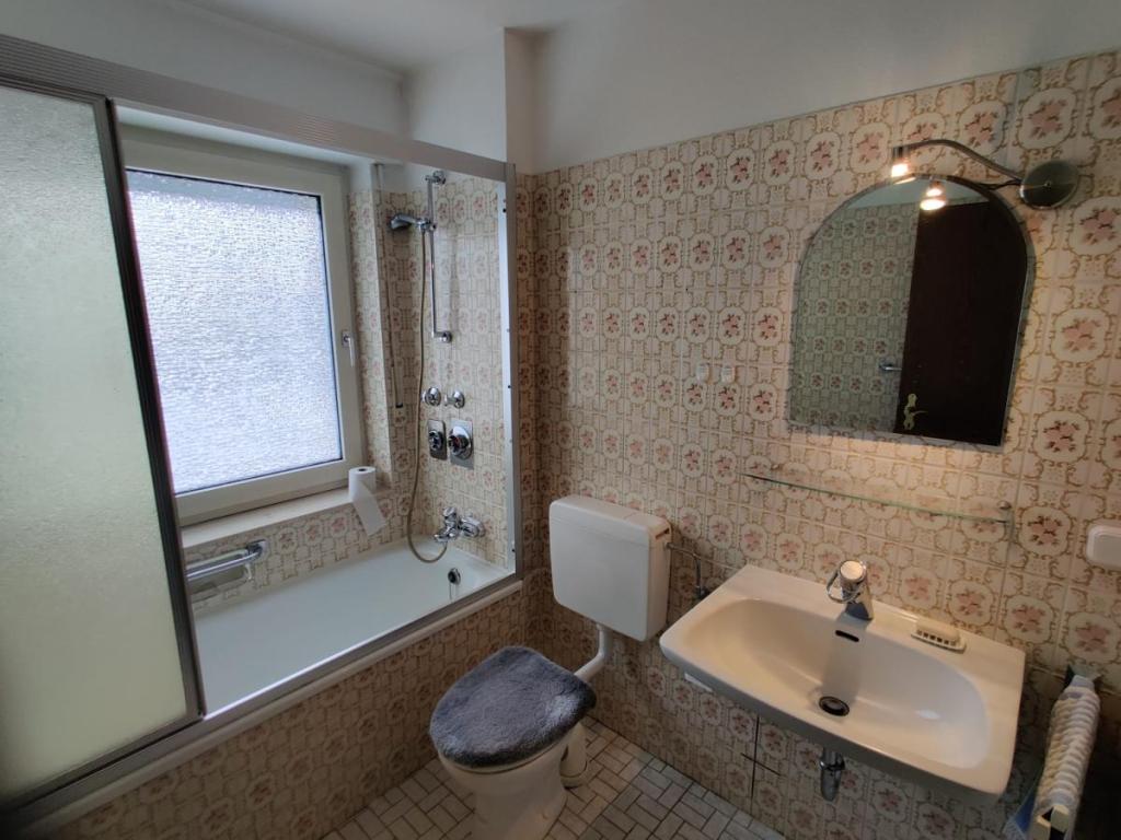 Badezimmer 2