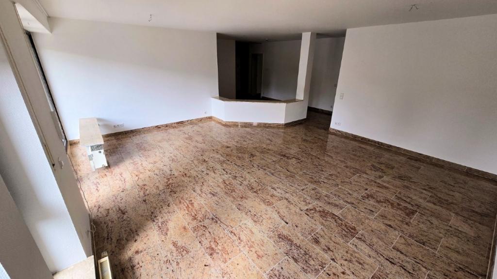 Großzügige 3-Zimmer-Erdgeschosswohnung mit Südterrasse und Garage - Foto 1