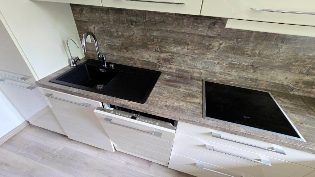 Gepflegte 3-Zimmer-Wohnung mit Balkon, Garage und Klimaanlage in zentraler Lage - Foto 5