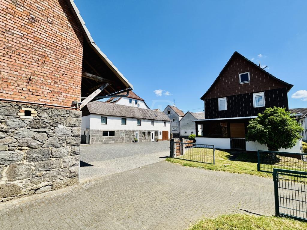 seitliche Zufahrt