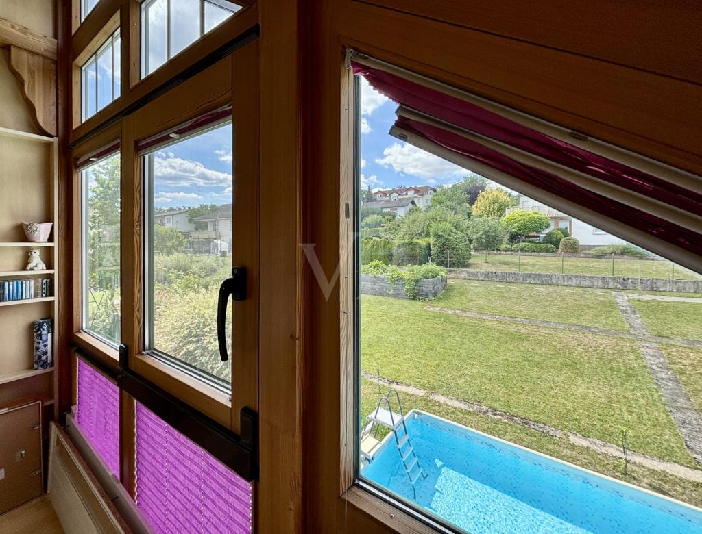 Blick aus dem Obergeschoß Richtung Garten