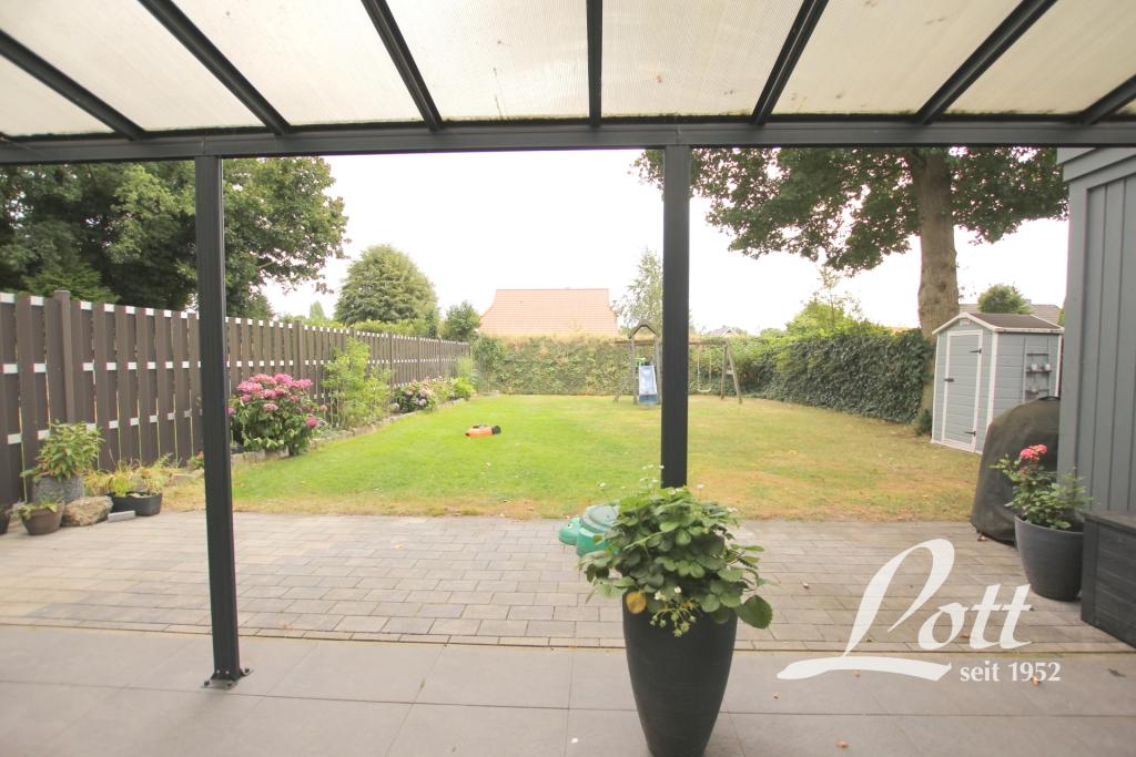 überdachte Terrasse
