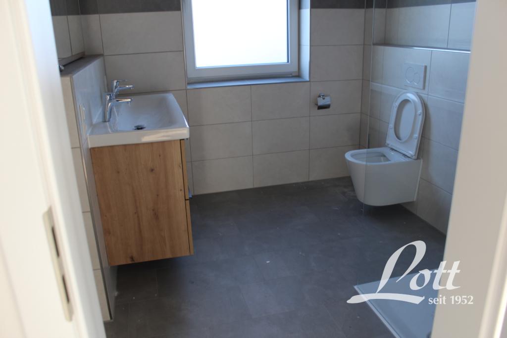 **Erstbezug ! Sonnige Erdgeschosswohnung mit Terrasse!** - Photo 5