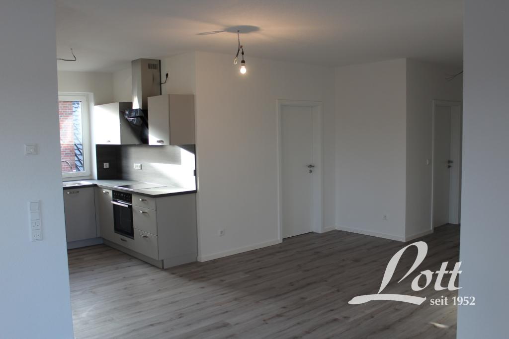 **Neuwertige Oberwohnung mit Balkon!** - Foto 1