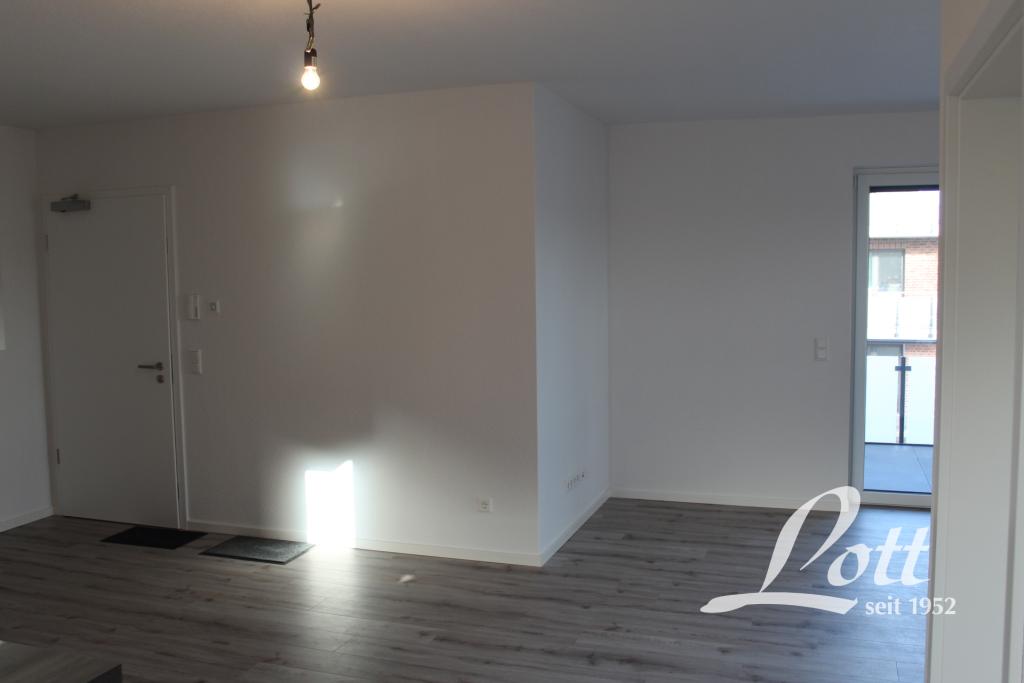 **Neuwertige Oberwohnung mit Balkon!** - Foto 2