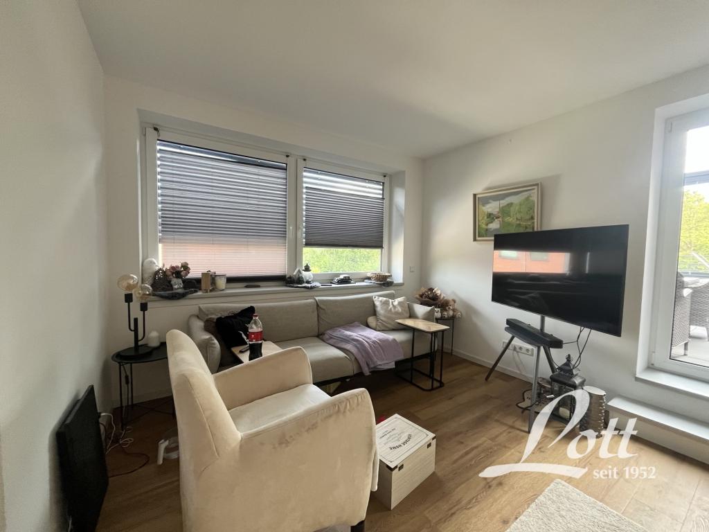 **Wohnen in Bad Zwischenahn - schöne Dachgeschosswohnung - Ortskern fussläufig erreichbar** - Foto 1