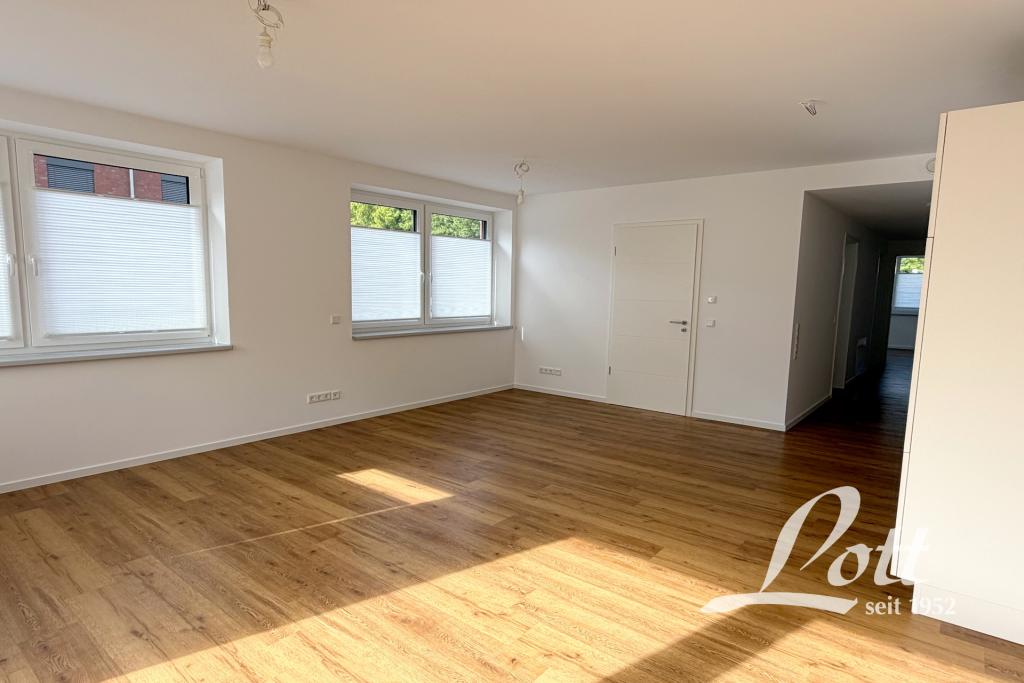**Wohnen in Bad Zwischenahn - schöne Erdgeschosswohnung - Ortskern fussläufig erreichbar** - Foto 1