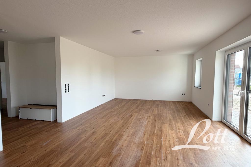 **Erstbezug! Erdgeschosswohnung mit Terrasse im schönen Neubaugebiet in Barßelermoor!** - Foto 1