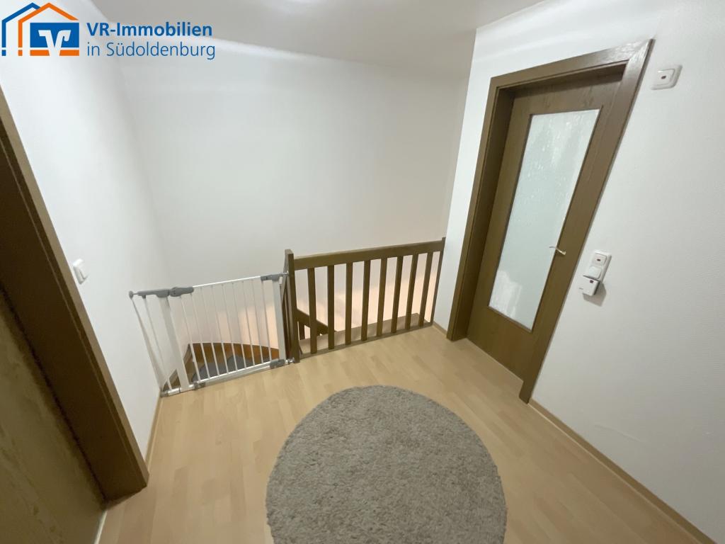 links Diele Dachgeschoss