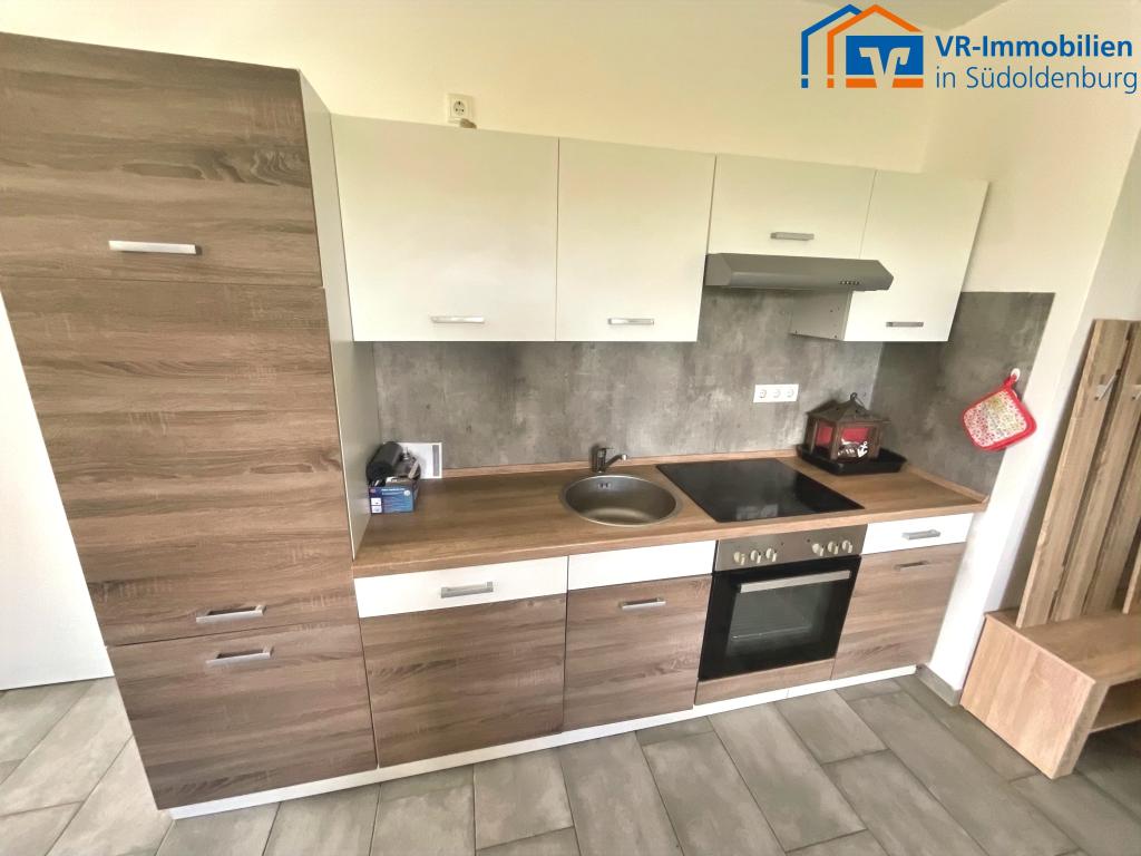 Moderne DG-Singlewohnung mit Küchenzeile und PKW-Stellplatz in Garrel! - Photo 3