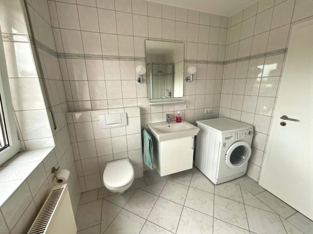 Ciynah in Friesoythe: Modernisierte Oberwohnung mit Balkon und Einbauküche! - Photo 4
