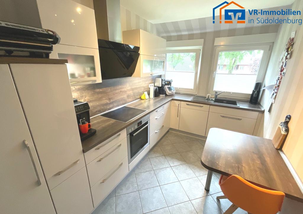Sehr schöne Dachgeschosswohnung mit Balkon und Einbauküche in Garrel! - Photo 3