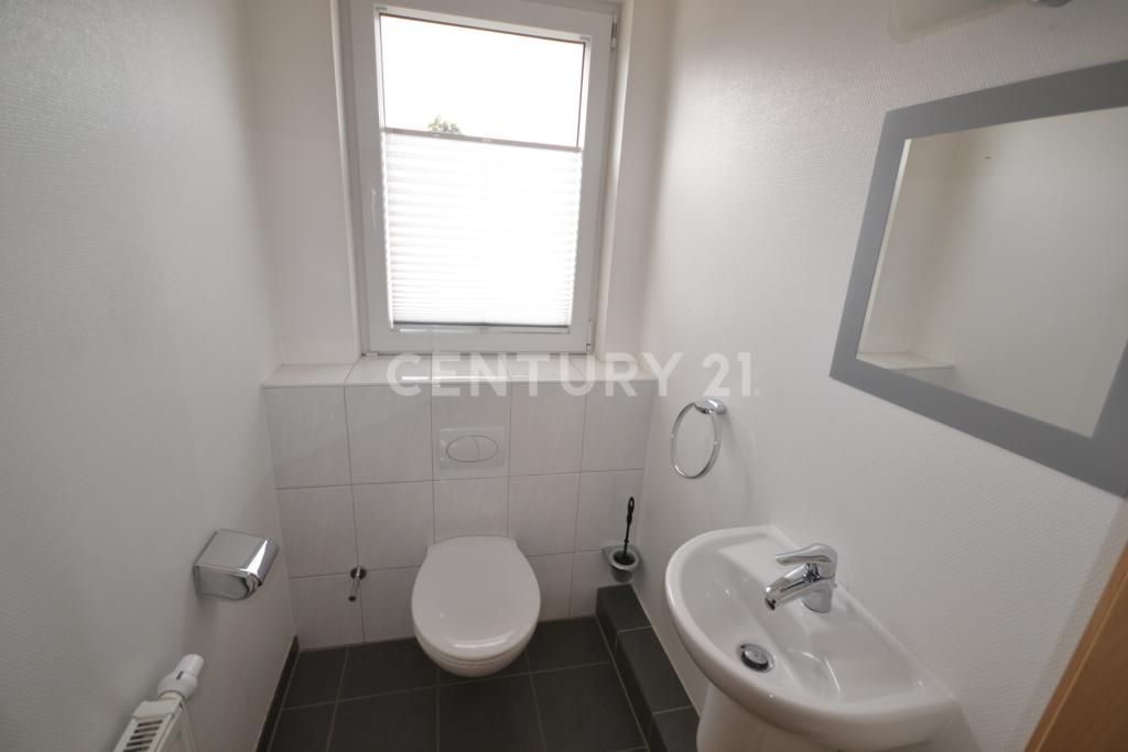 WC im OG Maisonette-Wohnung
