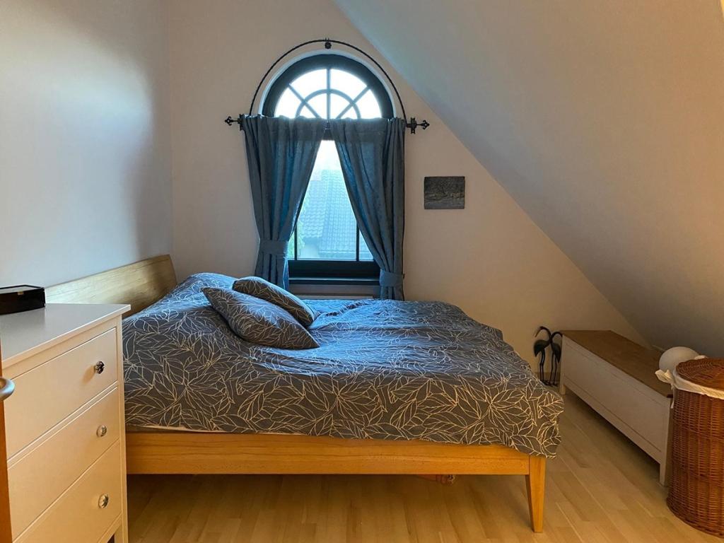 Dachgeschoss-Galerie-Wohnung in Feldmoching - Photo 5