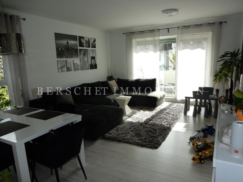 Ideal für ein Paar, 3-Zimmerwohnung mit Balkon in gepflegtem Haus in Obertshausen - Foto 1