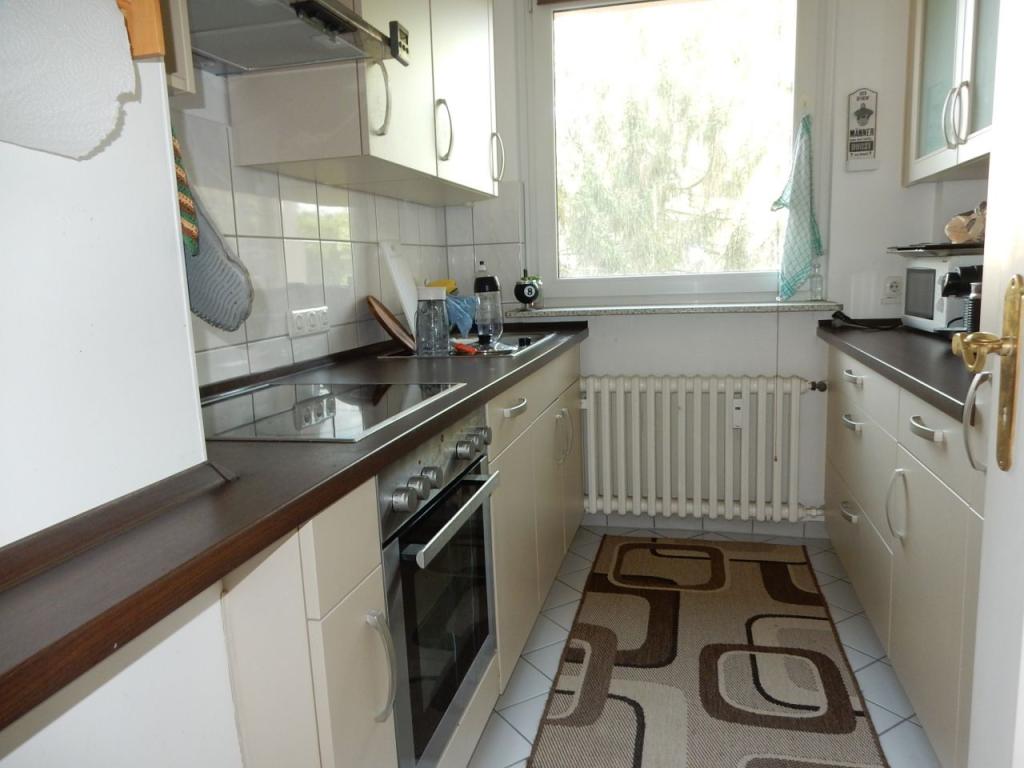 NI-Gravenbruch, Helle 3-Zimmerwohnung mit Balkon und Garage in gepflegter Wohneinheit - Foto 4